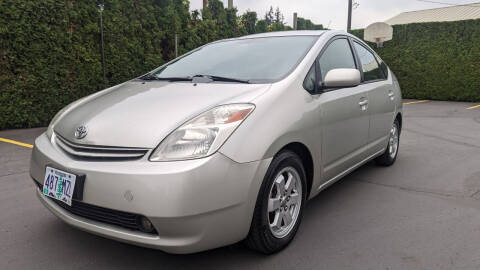 2004 Toyota Prius for sale at Bates Car Company in Salem OR