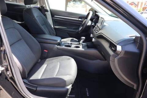 2022 Nissan Altima 2.5 SV