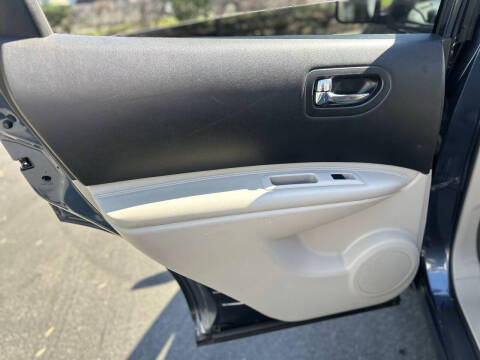 2012 Nissan Rogue SV w/SL Package