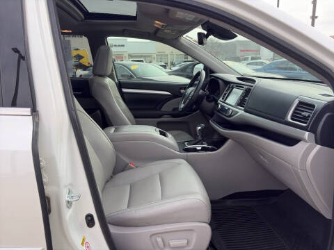 2017 Toyota Highlander XLE