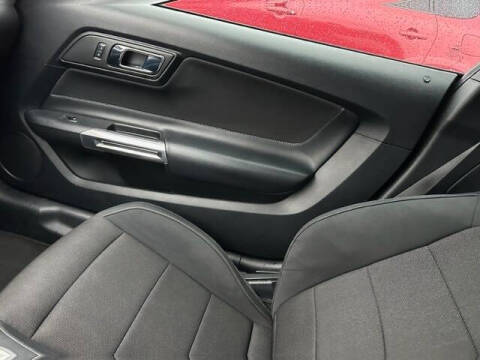 2015 Ford Mustang V6