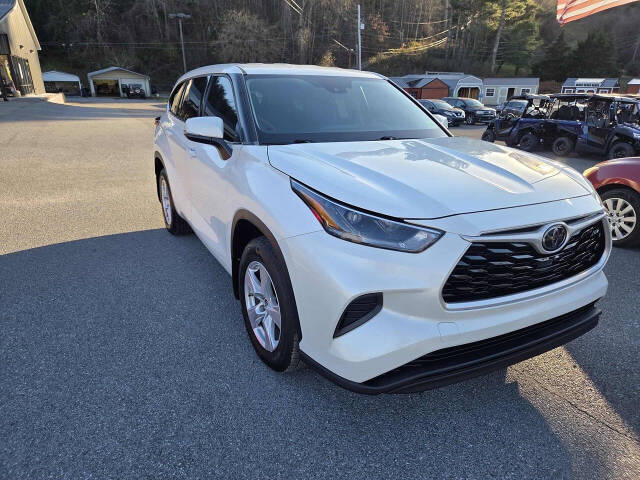 2021 Toyota Highlander L's photo