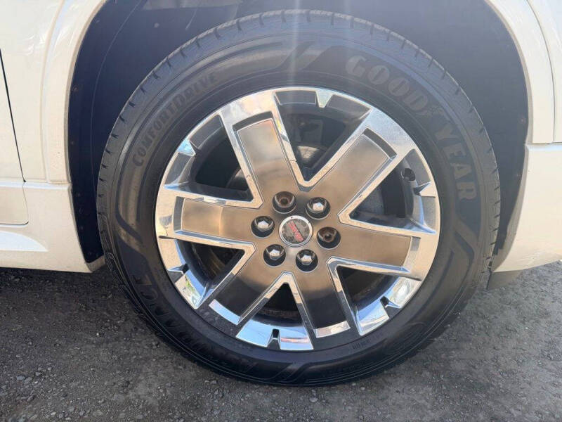 2011 GMC Acadia Denali