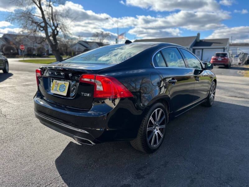 2018 Volvo S60 T5 Inscription Platinum