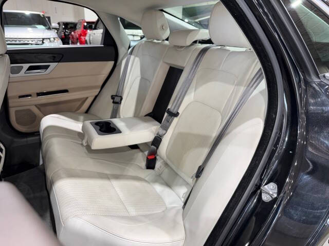 2016 Jaguar XF 35t Prestige