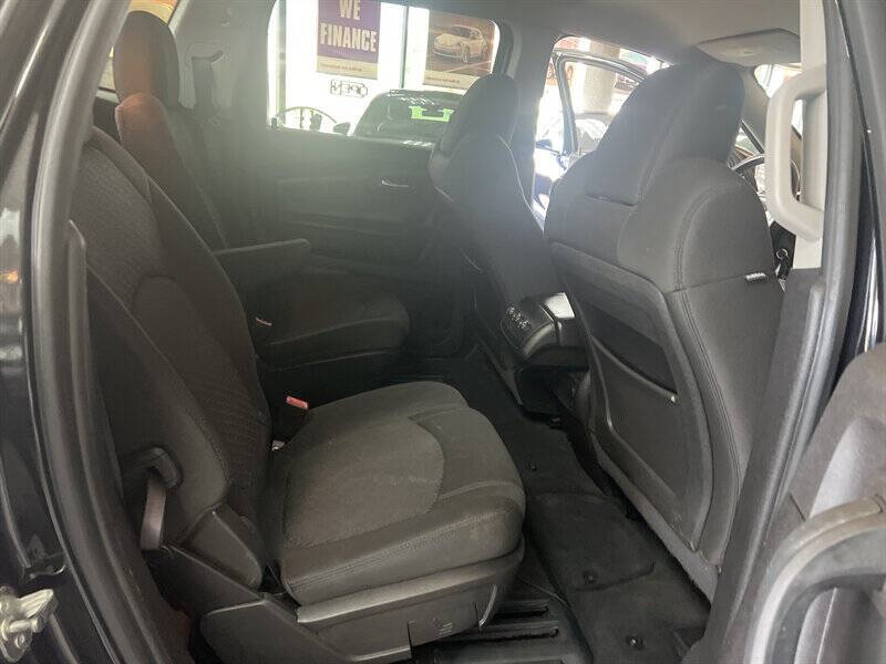 2012 Chevrolet Traverse LT