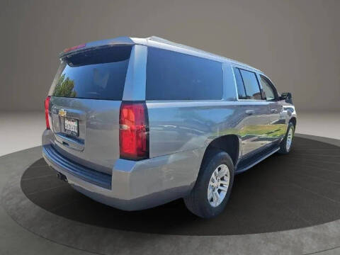2018 Chevrolet Suburban LT