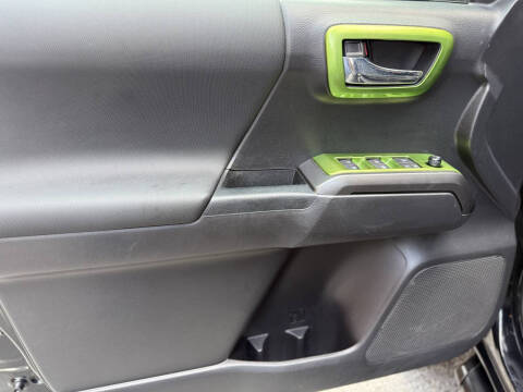 2022 Toyota Tacoma TRD Off-Road