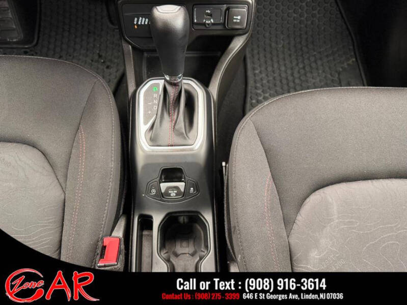 2023 Jeep Renegade Trailhawk