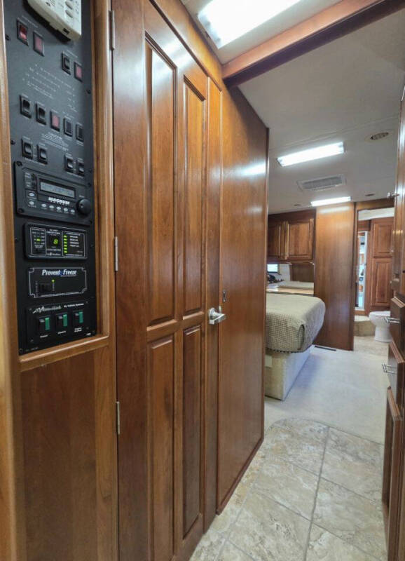 2006 Holiday Rambler Scepter