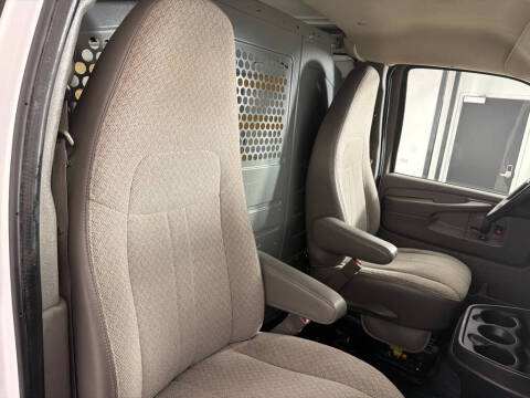 2015 GMC Savana 2500