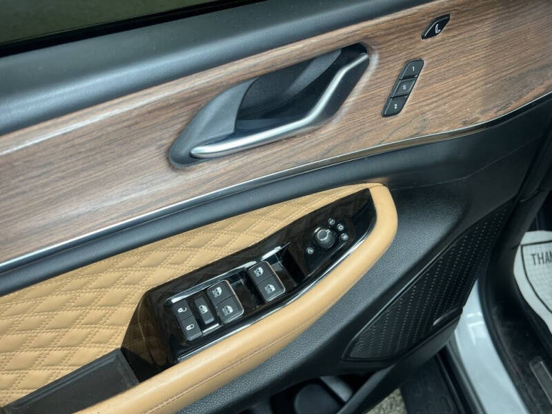 2022 Jeep Grand Cherokee L Summit