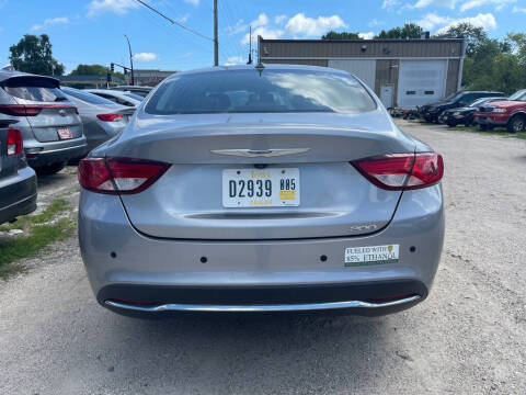 2016 Chrysler 200 Limited