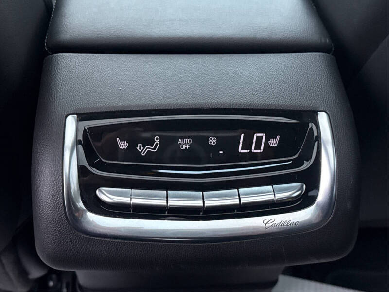 2023 Cadillac XT6 Sport