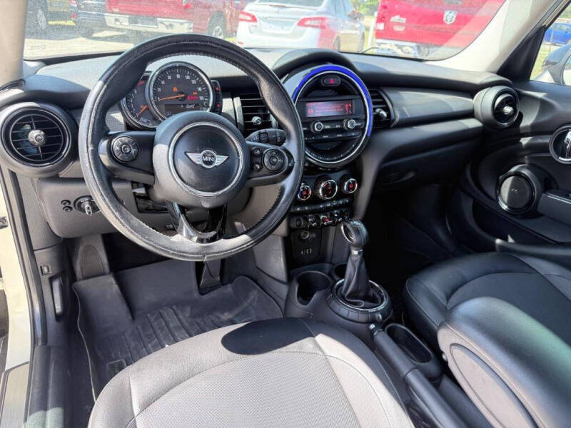 2015 MINI Hardtop 4 Door Cooper