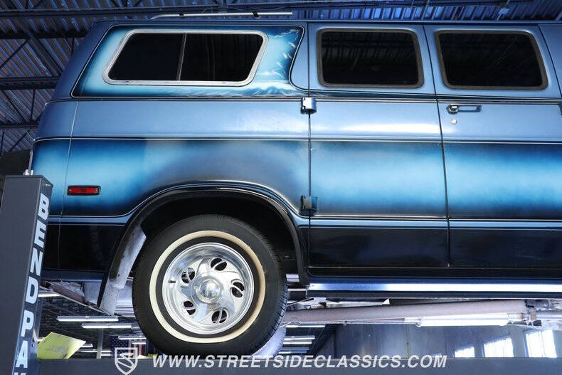 1977 Dodge D200 Pickup