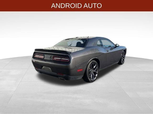 2022 Dodge Challenger SXT