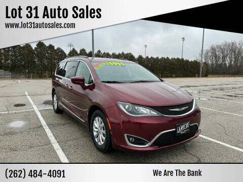 2017 Chrysler Pacifica for sale at Lot 31 Auto Sales in Kenosha WI