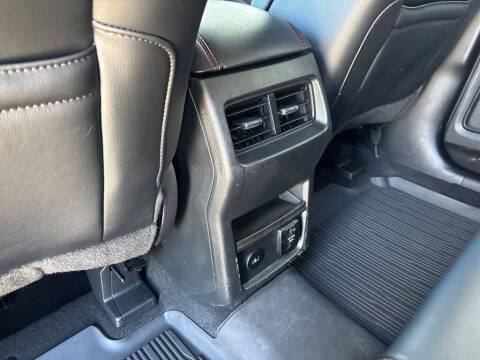 2024 Ford Edge