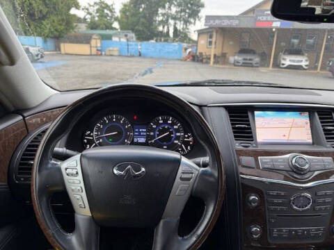 2015 Infiniti QX80