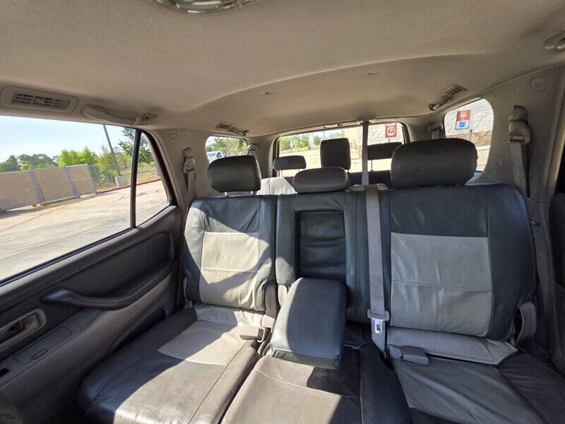 2006 Toyota Sequoia SR5