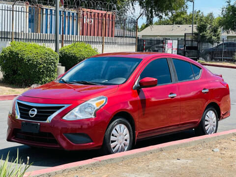 2018 Nissan Versa SV