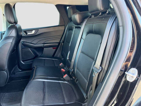 2022 Ford Escape SEL