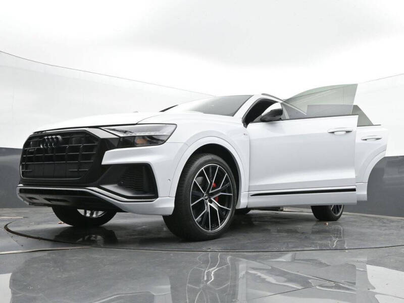 2022 Audi Q8 quattro Premium Plus 55 TFSI