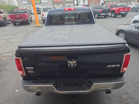 2015 RAM 1500 Laramie