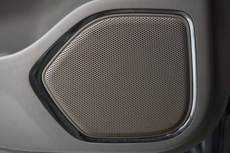 2019 Lincoln Nautilus Select