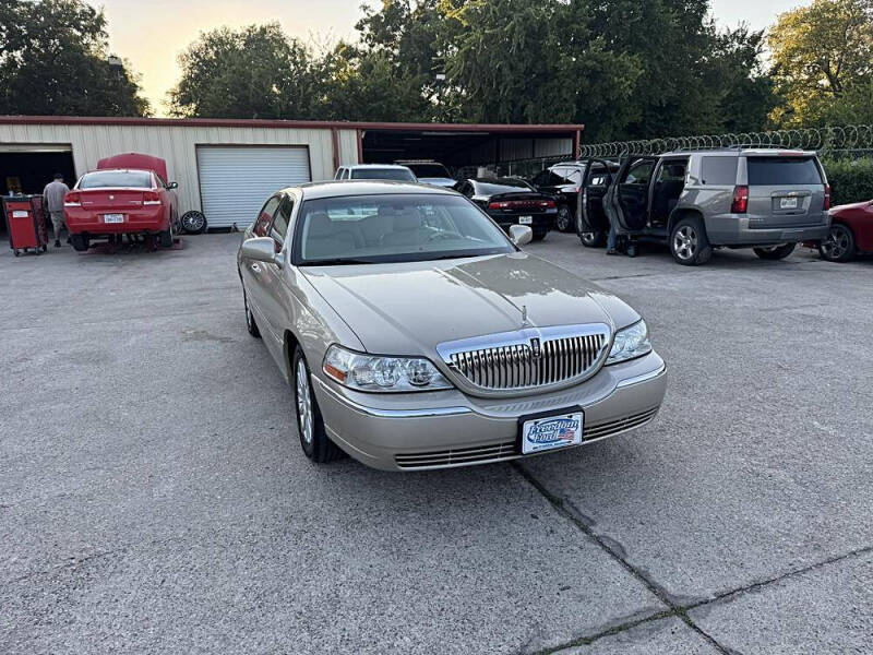 2007 Lincoln Town Car Signature