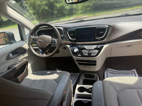 2017 Chrysler Pacifica Touring