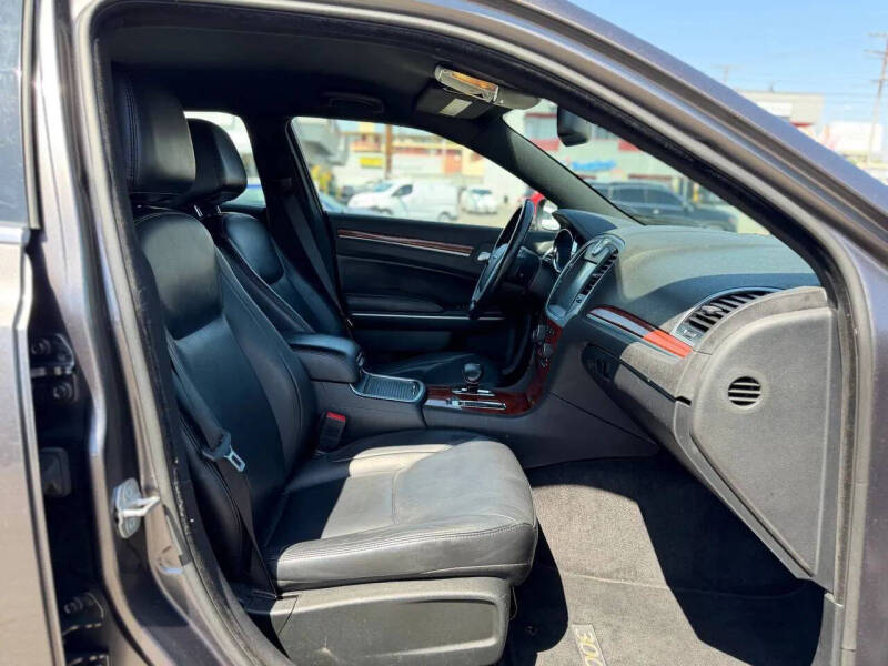 2014 Chrysler 300