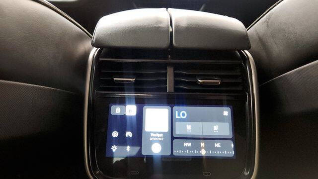 2025 Rivian R1T