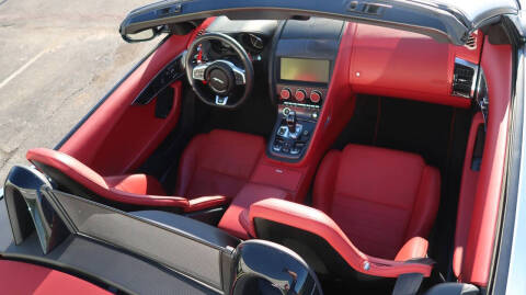 2020 Jaguar F-TYPE R