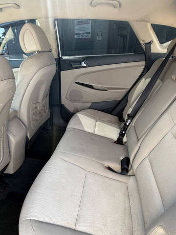2017 Hyundai Tucson SE