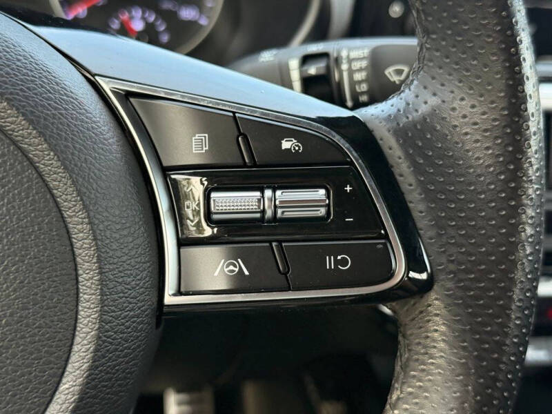 2022 Kia Forte GT Line