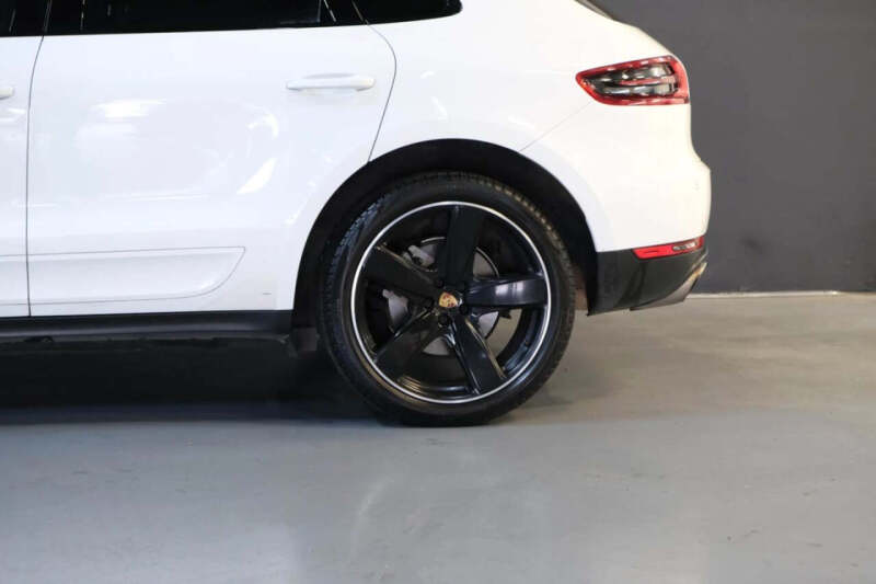 2017 Porsche Macan S