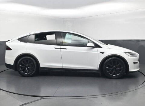 2023 Tesla Model X Standard Range