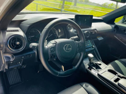 2024 Lexus IS 350 F SPORT Design