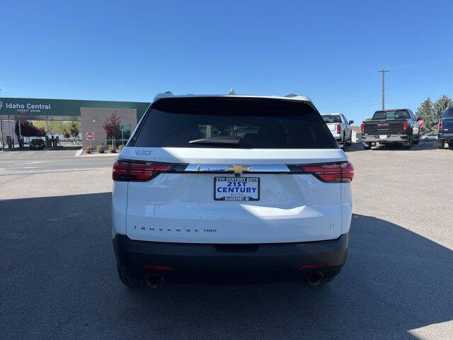 2023 Chevrolet Traverse LT Cloth