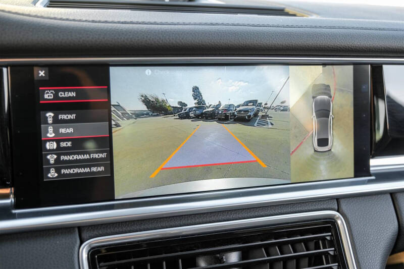 2018 Porsche Panamera