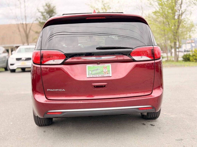 2017 Chrysler Pacifica Touring Plus