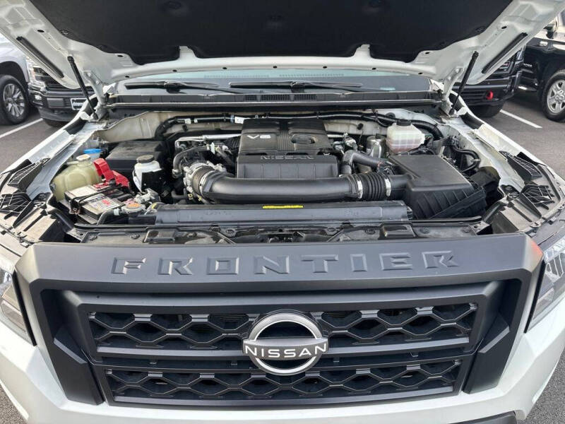 2022 Nissan Frontier S