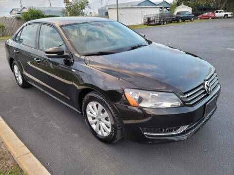 2015 Volkswagen Passat for sale at Superior Auto Source in Clearwater FL