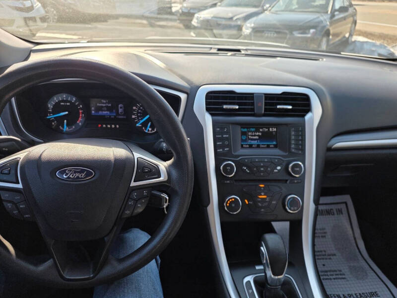 2013 Ford Fusion SE