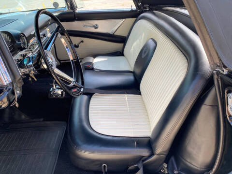 1956 Ford Thunderbird