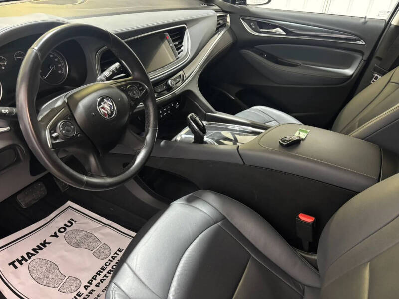 2020 Buick Enclave Essence