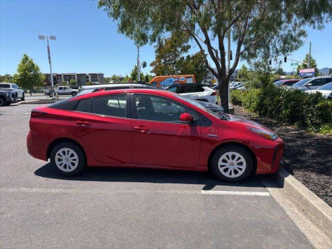 2019 Toyota Prius LE