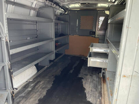 2017 Chevrolet Express 2500